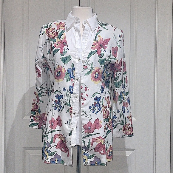 New York and Company Blouse - Picture 9 of 9